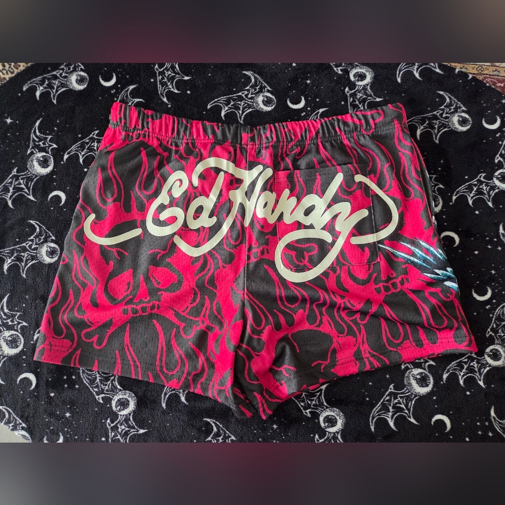 Ed Hardy Dragon and Skull Shorts - Picture 3 of 4
